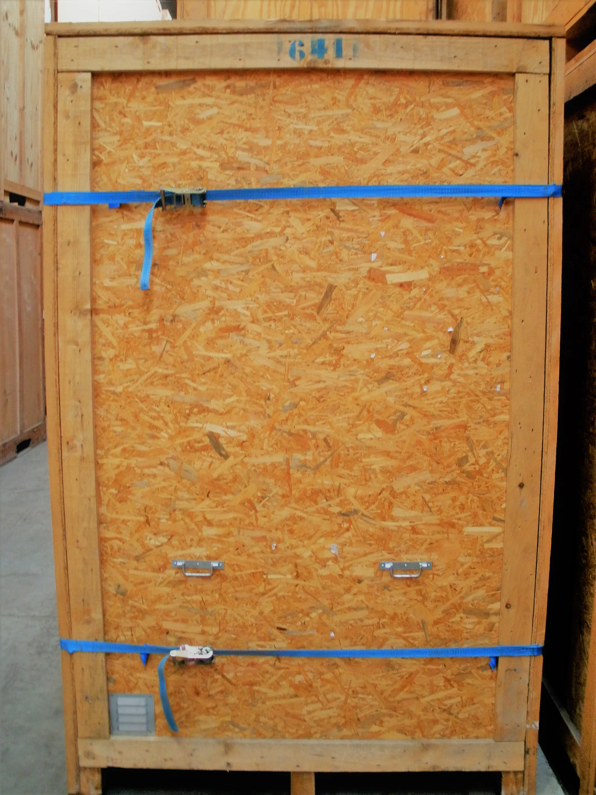 Caisse de garde-meubles 8m³ scellée et sécurisée Millot