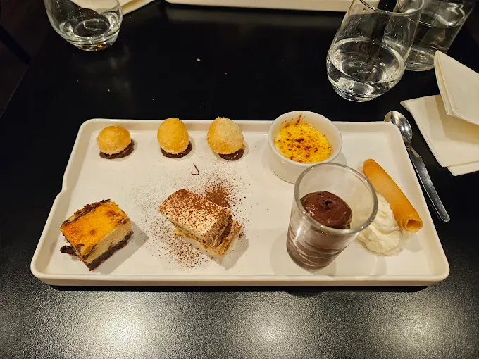 Cannoli siciliens à la ricotta - Pâtisserie italienne Restaurant L'Italien