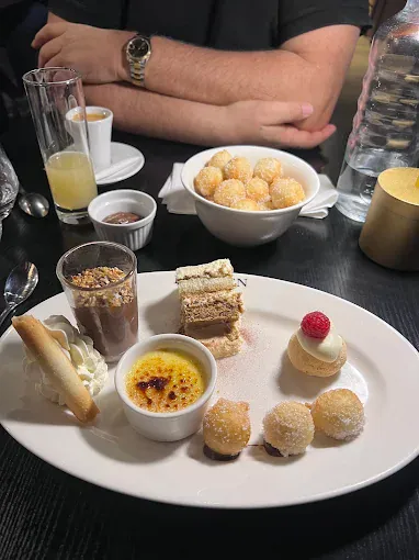 Profiteroles au chocolat italien - Dessert gourmand L'Italien Aix-en-Provence